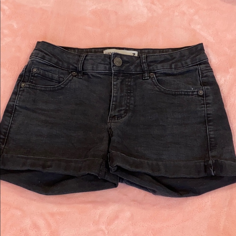 Garage black shorts